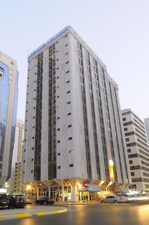 Emirates Plaza Hotel Abu Dhabi Exteriör bild